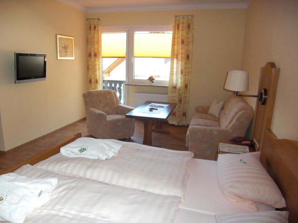 Wald-Hotel Heppe Dammbach Habitación foto